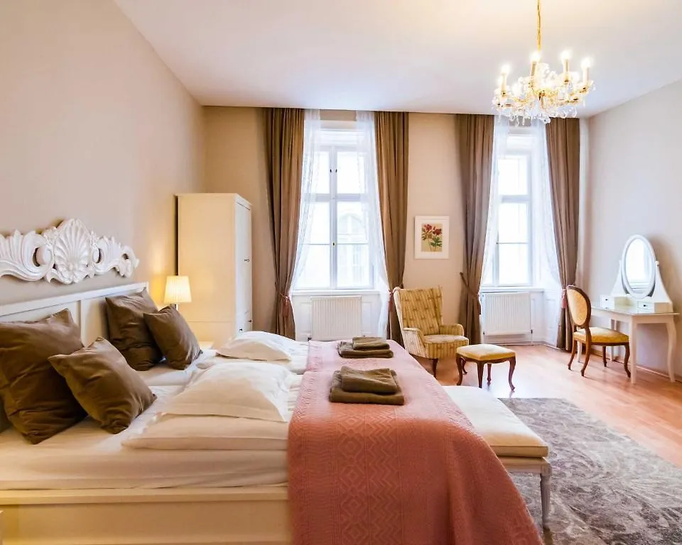 Elegant Vienna Apartment