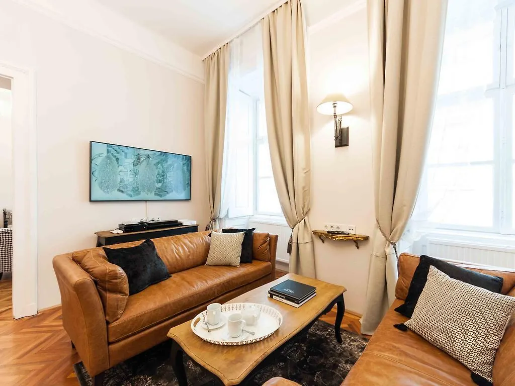Elegant Vienna Apartment